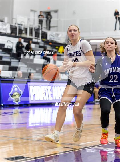 Thumbnail 1 in Harmon @ Piper (KSHSAA 5A Girls Sub-State #2 Semifinals) photogallery.