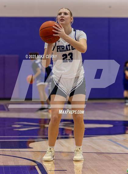 Thumbnail 3 in Harmon @ Piper (KSHSAA 5A Girls Sub-State #2 Semifinals) photogallery.