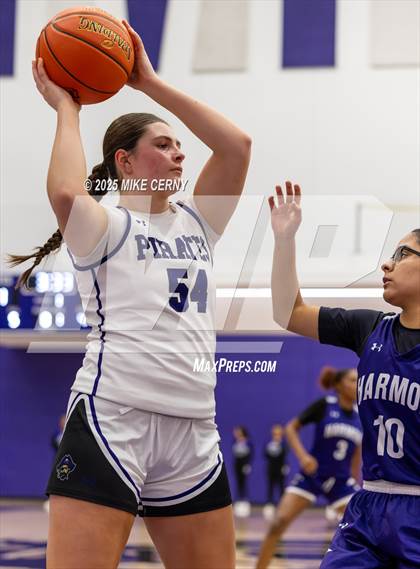 Thumbnail 1 in Harmon @ Piper (KSHSAA 5A Girls Sub-State #2 Semifinals) photogallery.