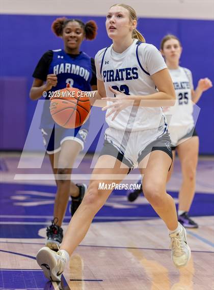 Thumbnail 2 in Harmon @ Piper (KSHSAA 5A Girls Sub-State #2 Semifinals) photogallery.