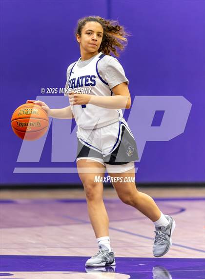 Thumbnail 2 in Harmon @ Piper (KSHSAA 5A Girls Sub-State #2 Semifinals) photogallery.