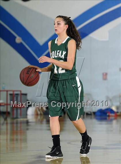 Thumbnail 2 in Colfax vs. Burbank (Lady Bulldogs Winter Classic) photogallery.