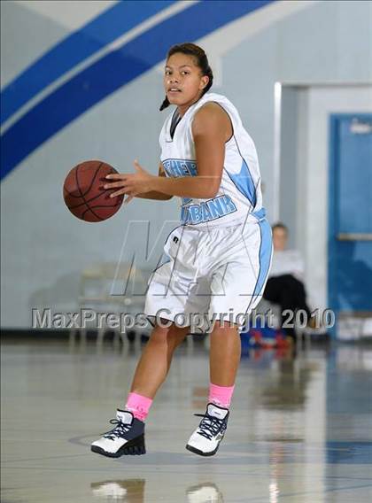 Thumbnail 1 in Colfax vs. Burbank (Lady Bulldogs Winter Classic) photogallery.
