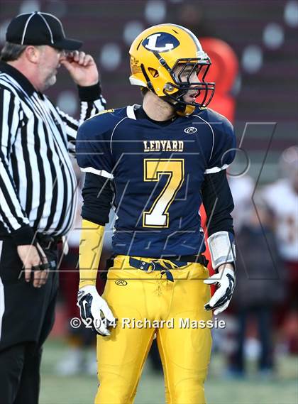 Thumbnail 3 in Ledyard vs. St. Joseph (CIAC Class M-Small Final) photogallery.