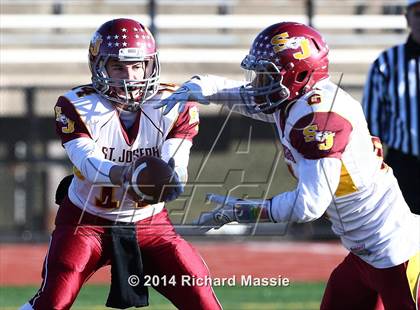 Thumbnail 3 in Ledyard vs. St. Joseph (CIAC Class M-Small Final) photogallery.