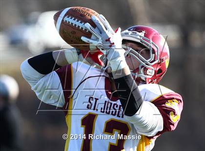 Thumbnail 3 in Ledyard vs. St. Joseph (CIAC Class M-Small Final) photogallery.