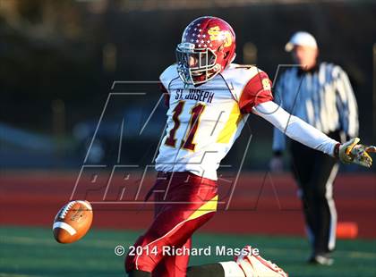 Thumbnail 1 in Ledyard vs. St. Joseph (CIAC Class M-Small Final) photogallery.