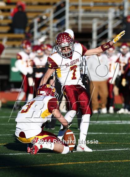Thumbnail 1 in Ledyard vs. St. Joseph (CIAC Class M-Small Final) photogallery.