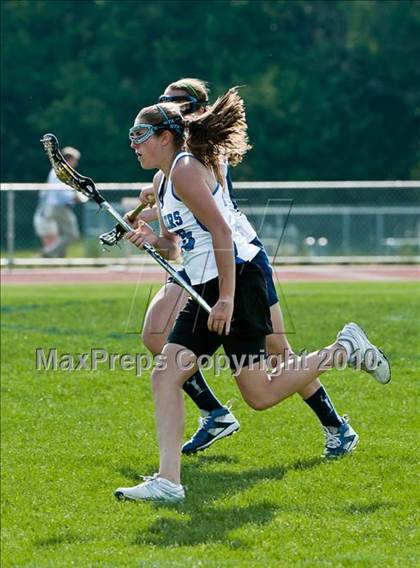 Thumbnail 2 in Cohasset vs. Dover-Sherborn (MIAA Division 2 South 1st Round) photogallery.