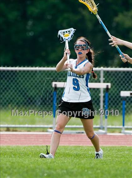Thumbnail 3 in Cohasset vs. Dover-Sherborn (MIAA Division 2 South 1st Round) photogallery.