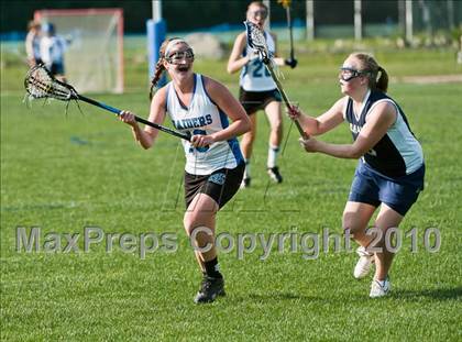 Thumbnail 2 in Cohasset vs. Dover-Sherborn (MIAA Division 2 South 1st Round) photogallery.
