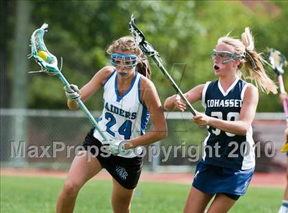 Thumbnail 2 in Cohasset vs. Dover-Sherborn (MIAA Division 2 South 1st Round) photogallery.