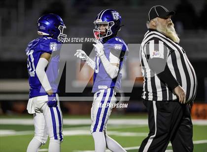 Thumbnail 1 in Willow Canyon vs Canyon View photogallery.