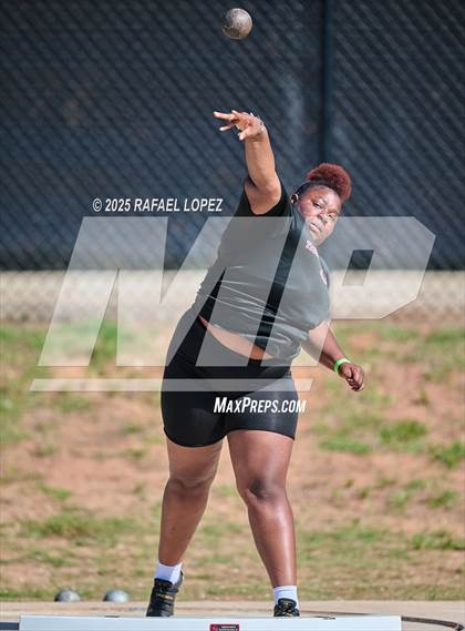 Thumbnail 2 in UIL 6A Track & Field Area 13&14 (Shot Put) photogallery.