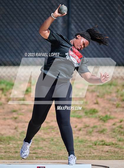 Thumbnail 2 in UIL 6A Track & Field Area 13&14 (Shot Put) photogallery.