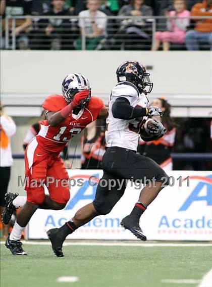 Thumbnail 1 in Manvel vs. Aledo (UIL 4A Division 2 Final) photogallery.