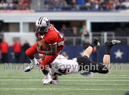 Thumbnail 3 in Manvel vs. Aledo (UIL 4A Division 2 Final) photogallery.