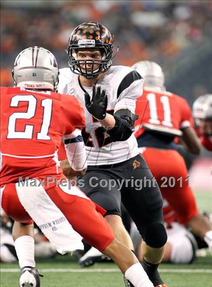 Thumbnail 3 in Manvel vs. Aledo (UIL 4A Division 2 Final) photogallery.