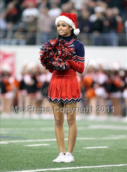 Thumbnail 1 in Manvel vs. Aledo (UIL 4A Division 2 Final) photogallery.