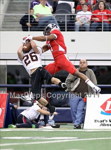 Thumbnail 3 in Manvel vs. Aledo (UIL 4A Division 2 Final) photogallery.