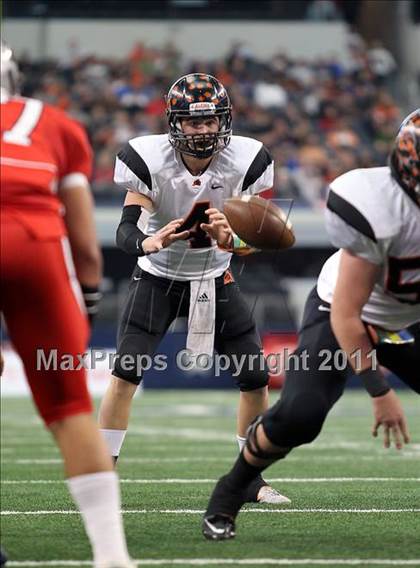 Thumbnail 1 in Manvel vs. Aledo (UIL 4A Division 2 Final) photogallery.