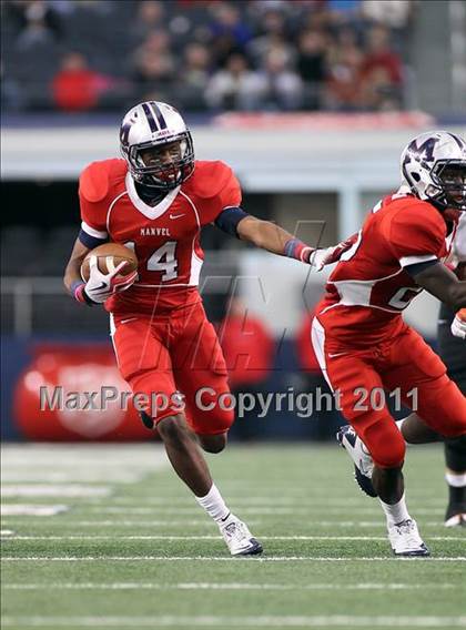 Thumbnail 2 in Manvel vs. Aledo (UIL 4A Division 2 Final) photogallery.