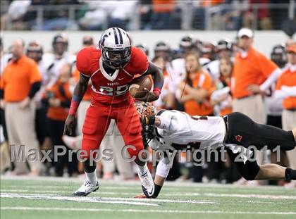 Thumbnail 3 in Manvel vs. Aledo (UIL 4A Division 2 Final) photogallery.