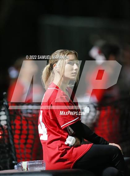 Thumbnail 1 in  Burroughs @ Harvard-Westlake photogallery.