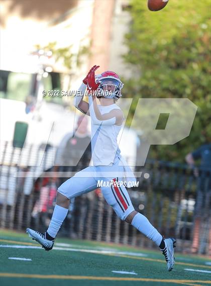 Thumbnail 1 in  Burroughs @ Harvard-Westlake photogallery.