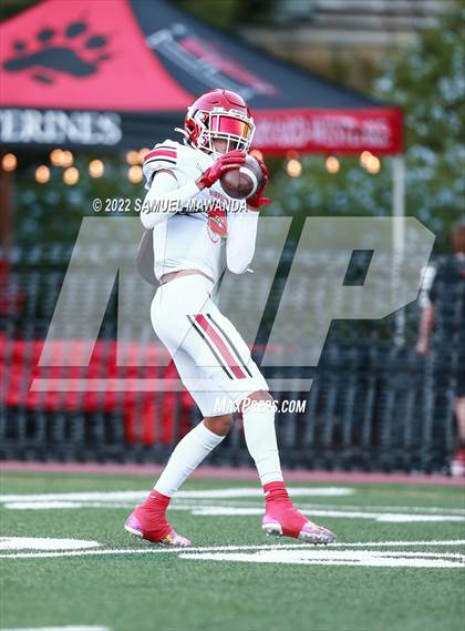 Thumbnail 2 in  Burroughs @ Harvard-Westlake photogallery.