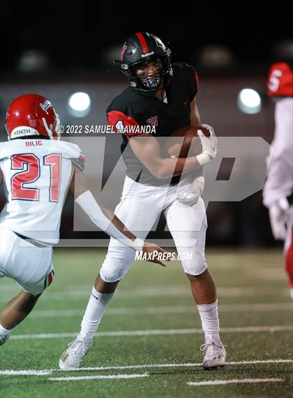 Thumbnail 1 in  Burroughs @ Harvard-Westlake photogallery.
