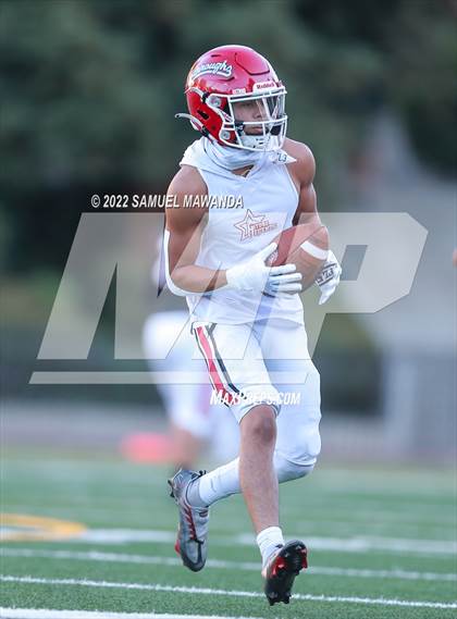 Thumbnail 1 in  Burroughs @ Harvard-Westlake photogallery.