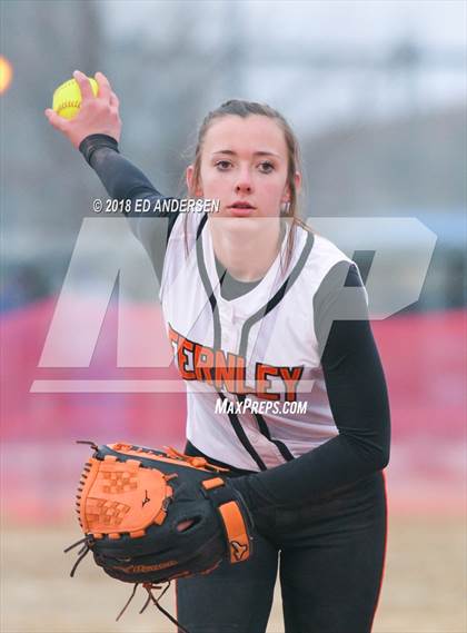 Thumbnail 3 in Fernley vs. Yerington (Yerington Tournament) photogallery.