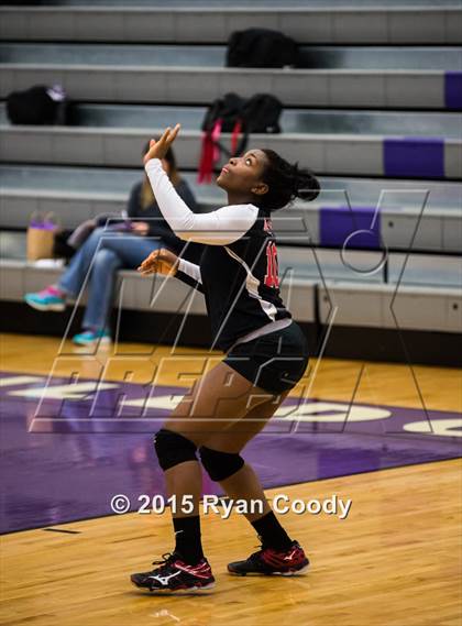 Thumbnail 3 in Nettleton vs Northside (Fayetteville Volleyball Challenge) photogallery.