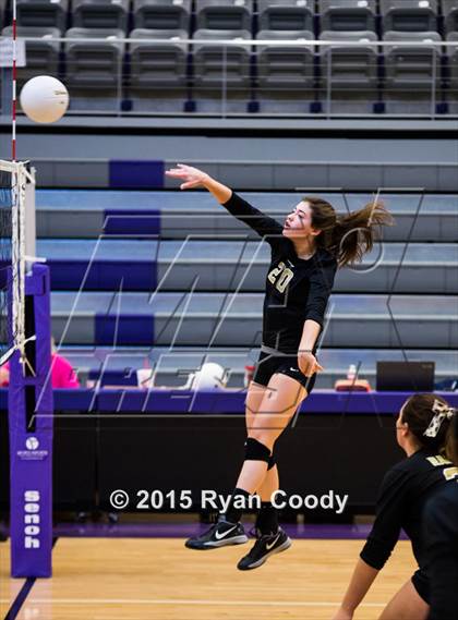 Thumbnail 3 in Nettleton vs Northside (Fayetteville Volleyball Challenge) photogallery.