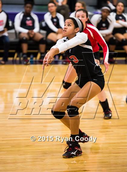 Thumbnail 2 in Nettleton vs Northside (Fayetteville Volleyball Challenge) photogallery.