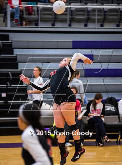 Thumbnail 2 in Nettleton vs Northside (Fayetteville Volleyball Challenge) photogallery.