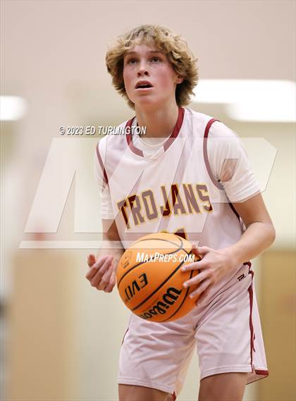 Thumbnail 3 in Roswell @ Lassiter photogallery.