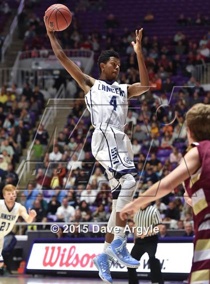 Thumbnail 1 in Viewmont vs. Layton (UHSAA 5A Semifinal) photogallery.