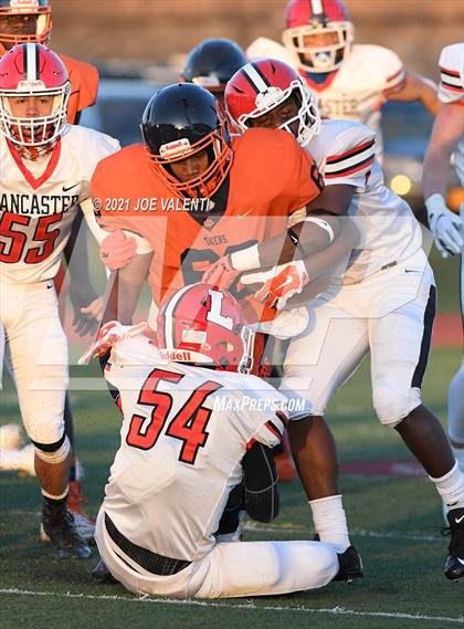 Thumbnail 2 in Lancaster vs. Bennett/Olmsted/Middle Early College/East photogallery.