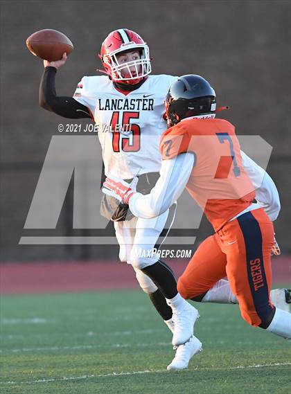 Thumbnail 1 in Lancaster vs. Bennett/Olmsted/Middle Early College/East photogallery.