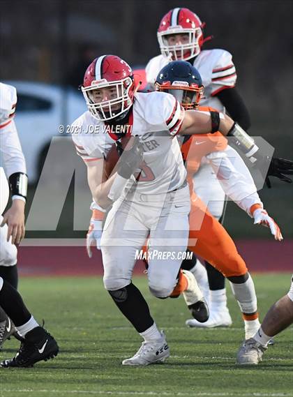 Thumbnail 3 in Lancaster vs. Bennett/Olmsted/Middle Early College/East photogallery.