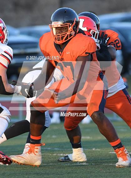 Thumbnail 2 in Lancaster vs. Bennett/Olmsted/Middle Early College/East photogallery.