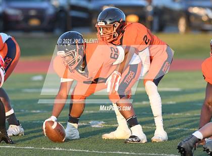 Thumbnail 2 in Lancaster vs. Bennett/Olmsted/Middle Early College/East photogallery.