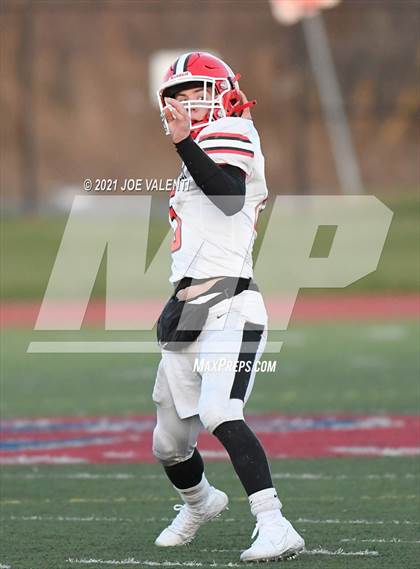 Thumbnail 1 in Lancaster vs. Bennett/Olmsted/Middle Early College/East photogallery.