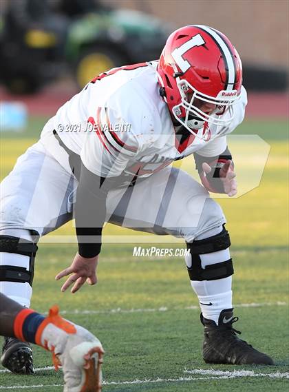 Thumbnail 2 in Lancaster vs. Bennett/Olmsted/Middle Early College/East photogallery.