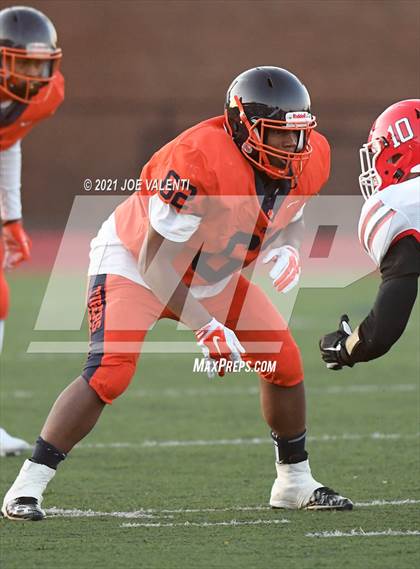 Thumbnail 3 in Lancaster vs. Bennett/Olmsted/Middle Early College/East photogallery.