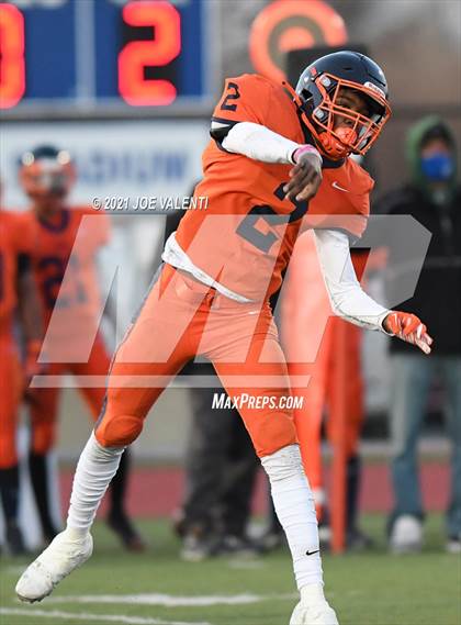 Thumbnail 1 in Lancaster vs. Bennett/Olmsted/Middle Early College/East photogallery.