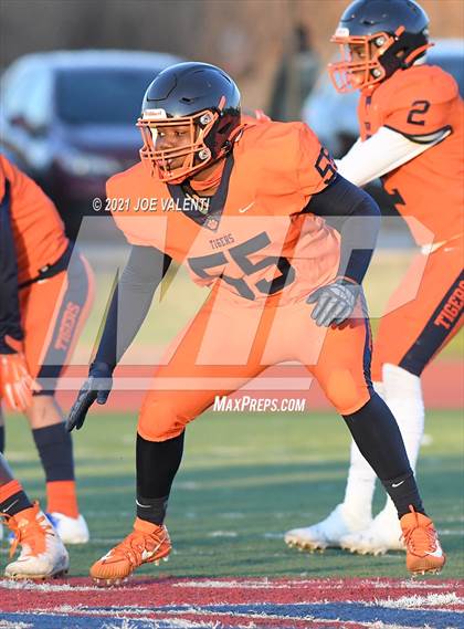 Thumbnail 3 in Lancaster vs. Bennett/Olmsted/Middle Early College/East photogallery.