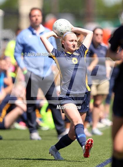 Thumbnail 2 in Mansfield Legacy vs. Highland Park (UIL 5A Final) photogallery.